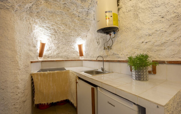 Cueva Mariana Pineda - Photo 7