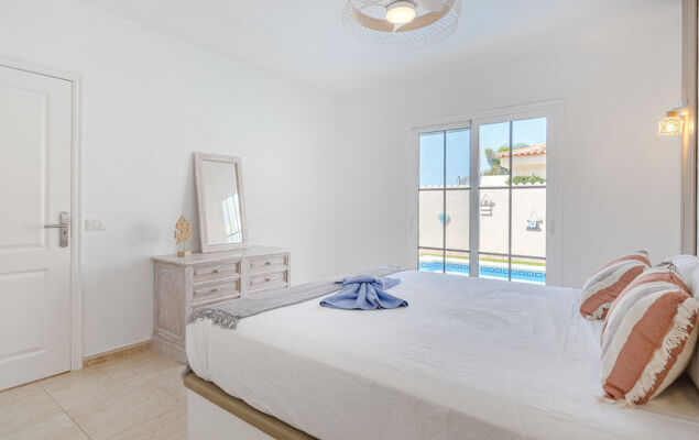 Mila Moon - Photo 17