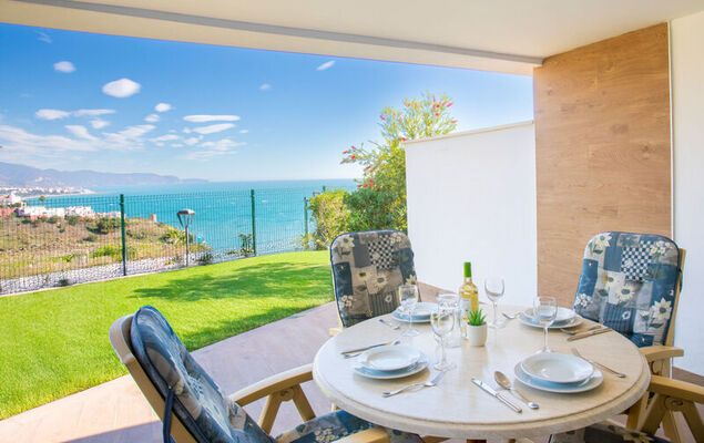 Issea Amazing - Photo 16