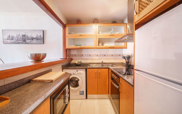 Marina Sea Views - Photo 8